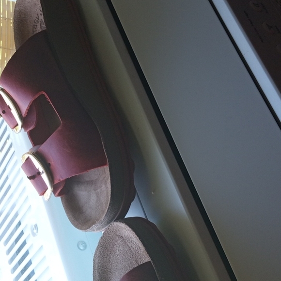 Fantasy sandals red  size 6 - Picture 6 of 7